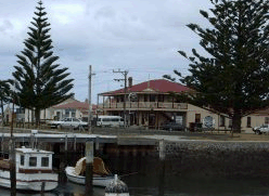 Port Albert Hotel - Coogee Beach Accommodation