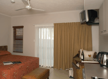 Southern Cross Atrium Apartments - Coogee Beach Accommodation 2