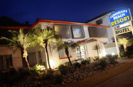 Sunshine Beach Resort - Coogee Beach Accommodation 1