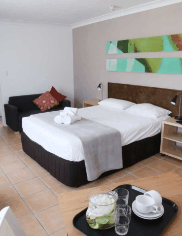 Sunshine Beach Resort - Coogee Beach Accommodation 5