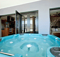 Waterfront Whitsunday Retreat - Coogee Beach Accommodation