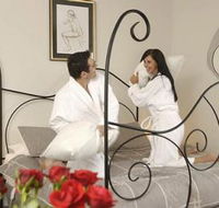 Wine  Roses Bed  Breakfast - Coogee Beach Accommodation