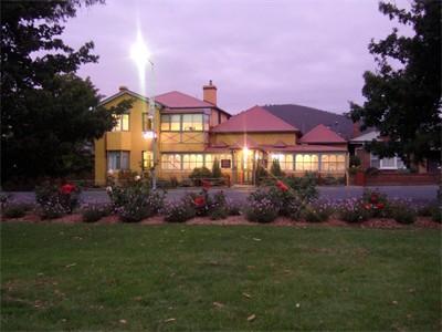 New Norfolk TAS Coogee Beach Accommodation