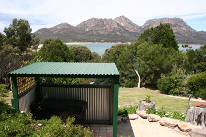Coles Bay Waterfronters - Coogee Beach Accommodation 0