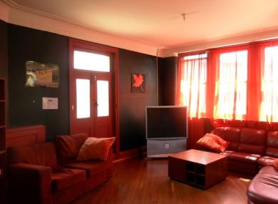 Cambridge Hotel Backpackers - Coogee Beach Accommodation 2