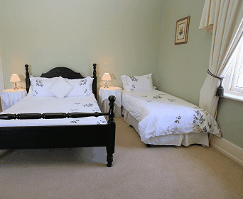 Waratah On York - Coogee Beach Accommodation 5