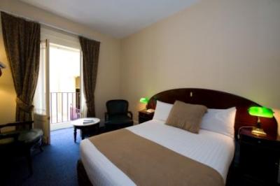 Hadley's Orient Hotel - Coogee Beach Accommodation 1