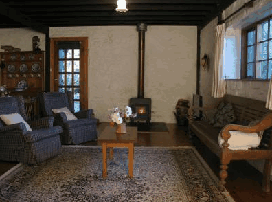 Daisy Bank Cottages - Coogee Beach Accommodation 2