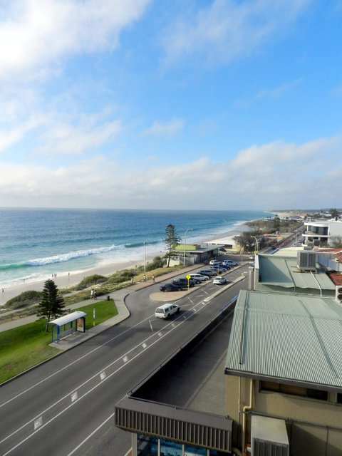 Ocean Beach Hotel - Coogee Beach Accommodation 2