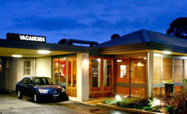 Best Western Lonsdale Motor Inn - Coogee Beach Accommodation 2