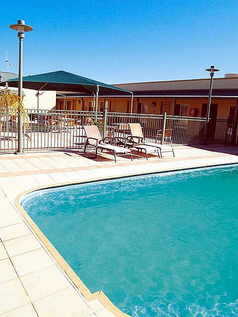 Best Western Crystal Inn - Coogee Beach Accommodation 2