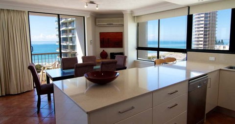 Carrington Court - Coogee Beach Accommodation 0