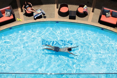 Rydges Gladstone - Coogee Beach Accommodation 3