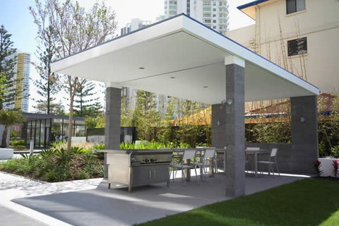 Ultra Broadbeach - Coogee Beach Accommodation 2