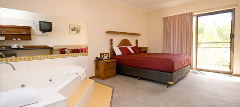 Renmark Hotel/Motel & Function Centre - Coogee Beach Accommodation 7
