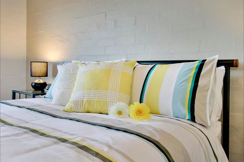 Blueberry Hills On Comleroy - Coogee Beach Accommodation 3