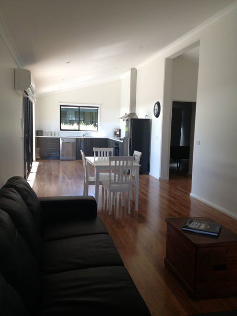 Studio Venti Sette - Coogee Beach Accommodation 52