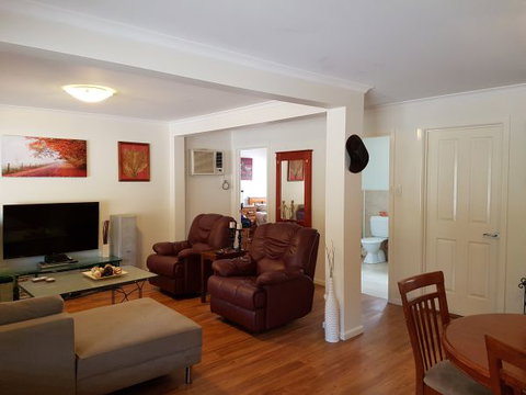 Studio Venti Sette - Coogee Beach Accommodation 36