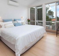 Buoys on Queens - Coogee Beach Accommodation