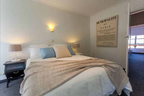 Twelve Errard Central Apartments - Coogee Beach Accommodation 8
