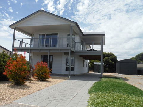Wellington - Coogee Beach Accommodation 0
