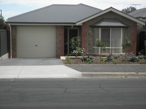 C&C's Bed And Breakfast - Coogee Beach Accommodation 1