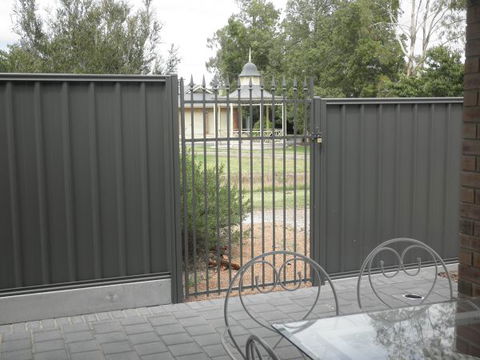 C&C's Bed And Breakfast - Coogee Beach Accommodation 10