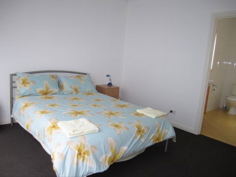 The Waterfront Starfish - Coogee Beach Accommodation 1