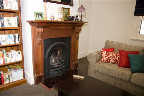 94 Best Apartments - Coogee Beach Accommodation 1