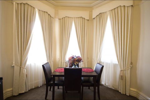 94 Best Apartments - Coogee Beach Accommodation 3