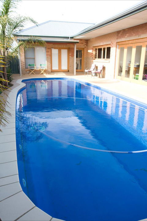 94 Best Apartments - Coogee Beach Accommodation 5