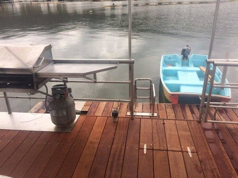 Luxury Afloat Hawkesbury River And Brooklyn - Coogee Beach Accommodation 6