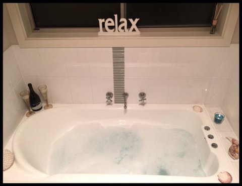 Adore 6 Villa - Coogee Beach Accommodation 5