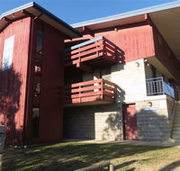 Araluen Lodge - Coogee Beach Accommodation