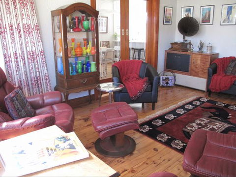 B&B Wodonga - Art Deco Accommodation - Coogee Beach Accommodation 6