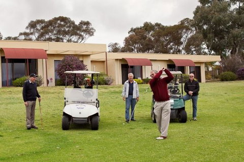 Barmera Country Club Motor Inn - Coogee Beach Accommodation 2