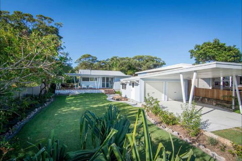 Back Beach Bungalow - Coogee Beach Accommodation 0