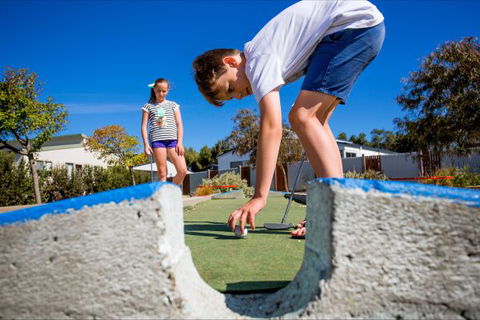 BIG4 Hopkins River Holiday Park - Coogee Beach Accommodation 8