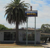 Bushmans Retreat Motel - Coogee Beach Accommodation