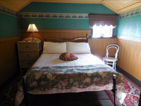 Bunjil Farm - Coogee Beach Accommodation 1