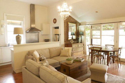 Cadogan Central Luxury - Coogee Beach Accommodation 0