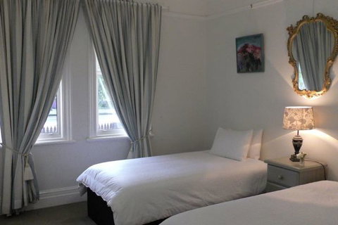 Cadogan Central Luxury - Coogee Beach Accommodation 5