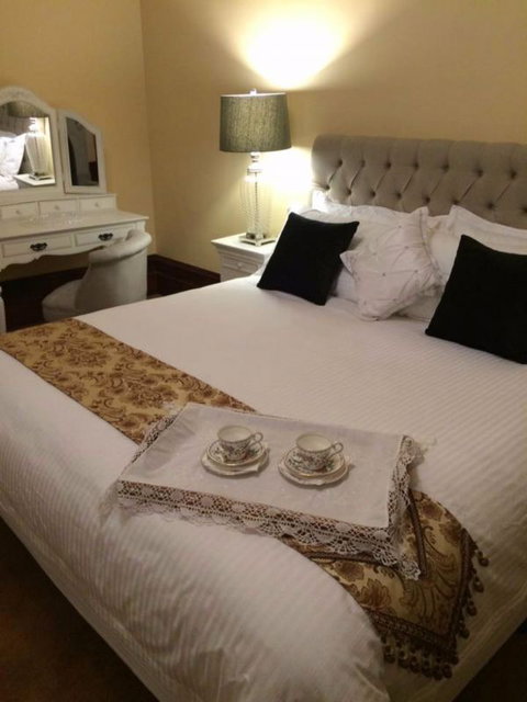 Clifton House And Gardens: Farm Stay Accommodation - Coogee Beach Accommodation 1