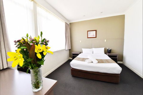 Diplomat Alice Springs - Coogee Beach Accommodation 1