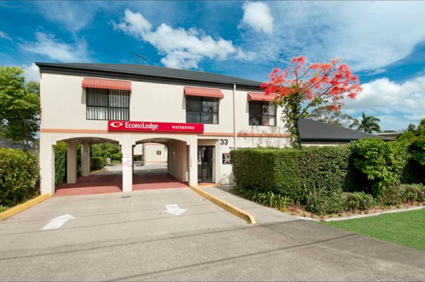 Waterford West QLD Coogee Beach Accommodation