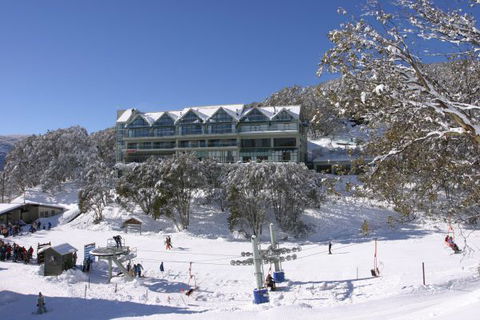 Falls Creek Country Club - Coogee Beach Accommodation 1