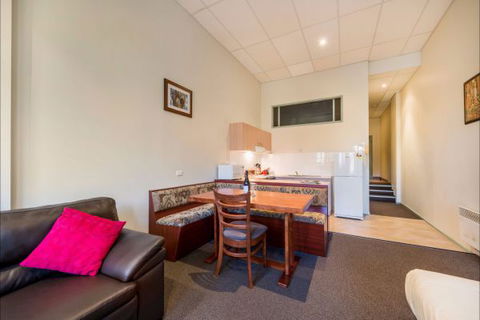 Falls Creek Country Club - Coogee Beach Accommodation 7