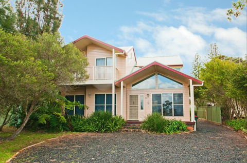 Fairlight House - Coogee Beach Accommodation 0