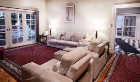 Fairbank House - Coogee Beach Accommodation 3
