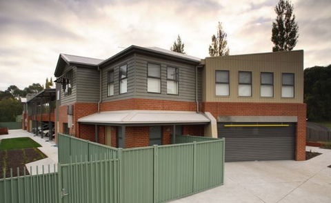 FedUni Living - Coogee Beach Accommodation 0